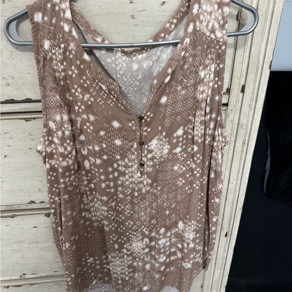 Brown Patterned Sleeveless Top - Picture 1 of 1